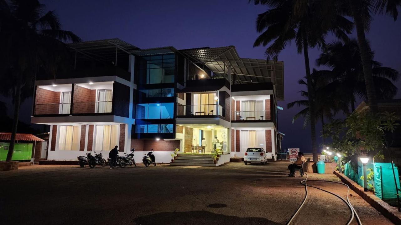 Coastal Bay Beach Resort Harnai Екстер'єр фото